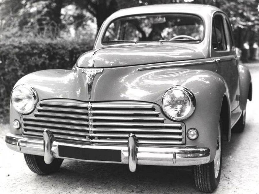  Peugeot 203 1948 года  (фото 3 из 20)